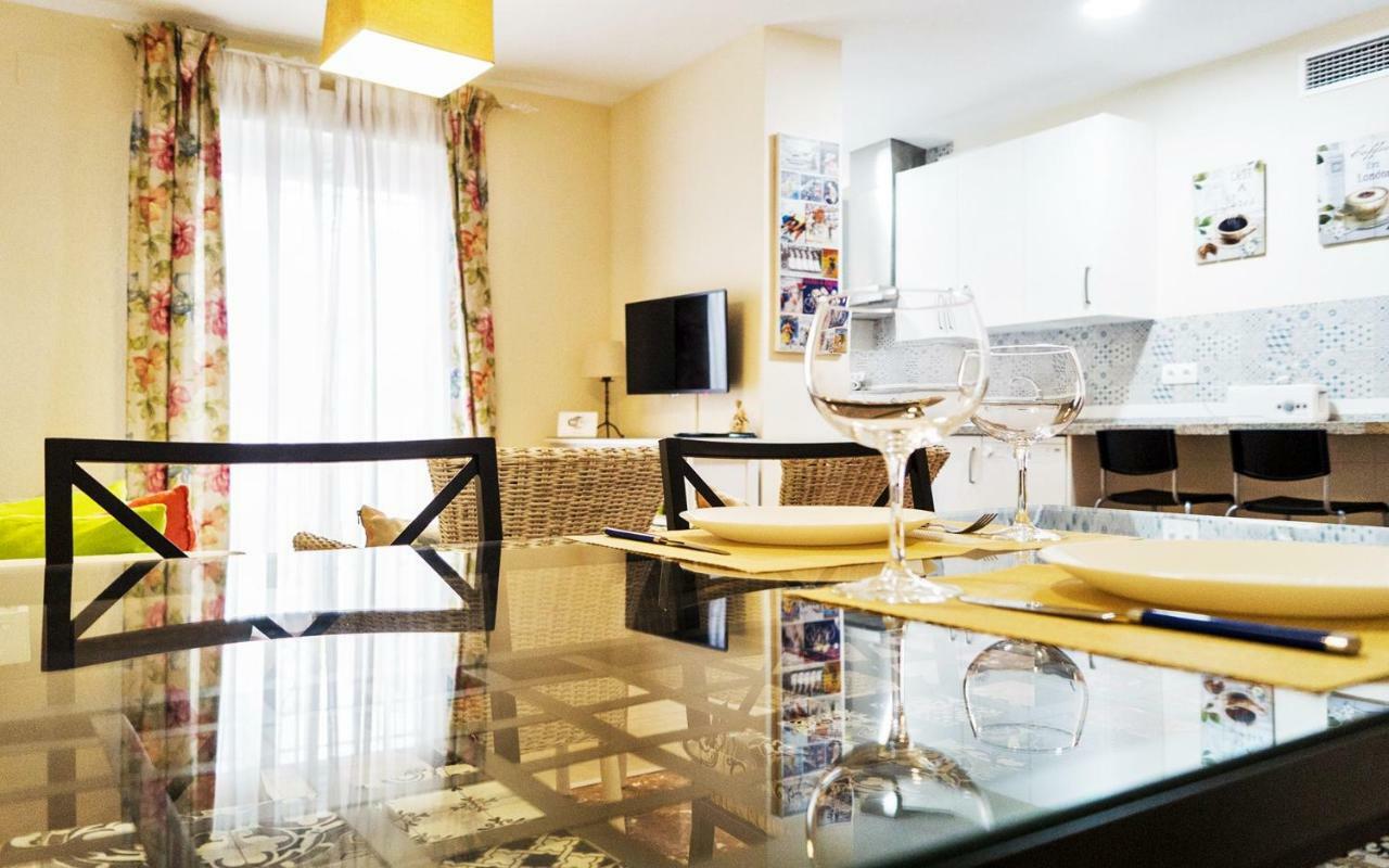 La Retama Del Alcazar Apartment กอร์โดบา ภายนอก รูปภาพ