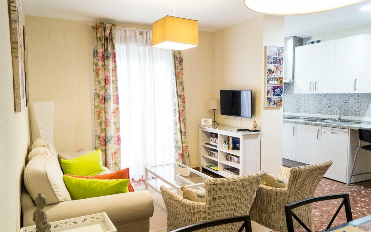 La Retama Del Alcazar Apartment กอร์โดบา ภายนอก รูปภาพ